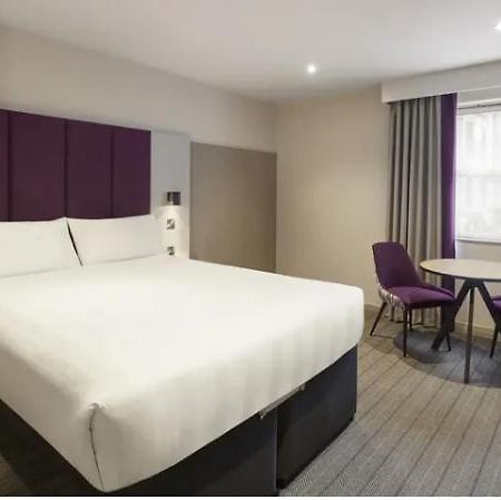 Modern En-Suite Near Croydon Town Centre And Metro Line Exterior photo